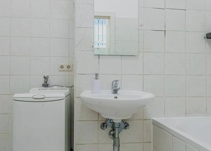 דירה Spacious Two Bedroom Near Stadthalle