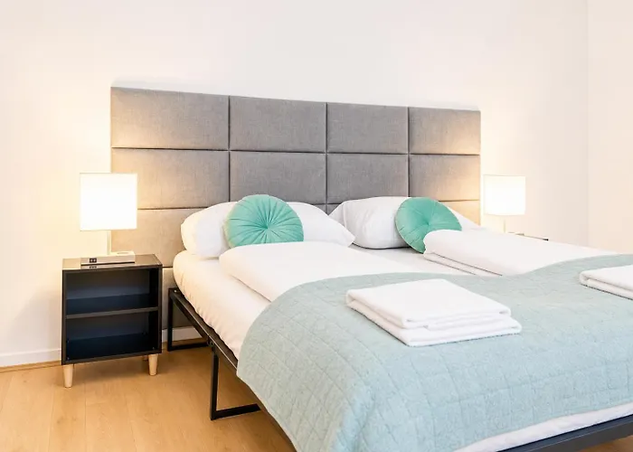 דירה Spacious Two Bedroom Near Stadthalle *