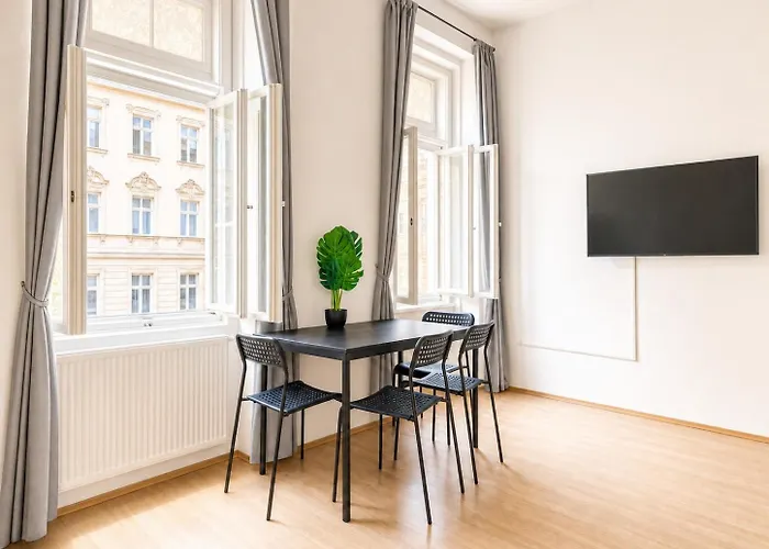 דירה Spacious Two Bedroom Near Stadthalle